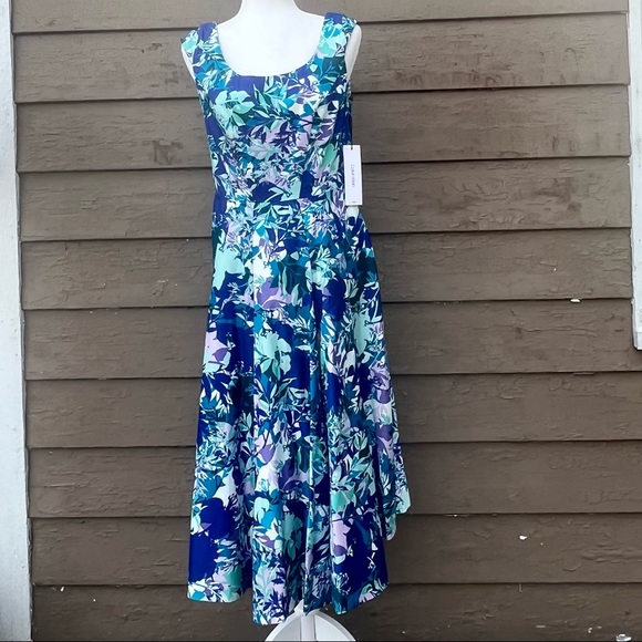 NWT! Calvin Klein floral fit and flare! - Picture 3 of 7